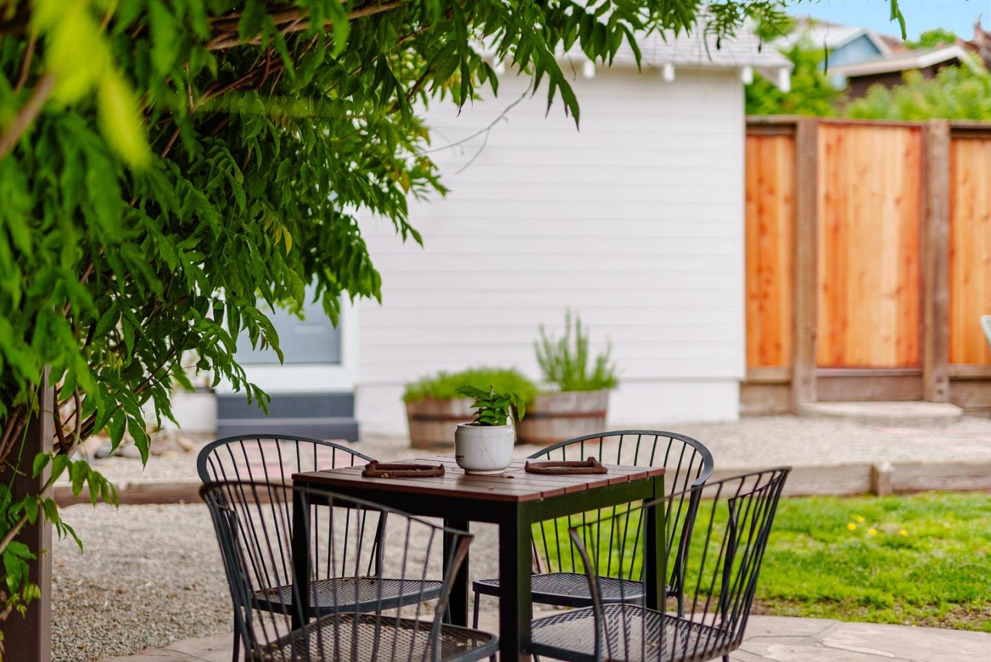 Property photo 38