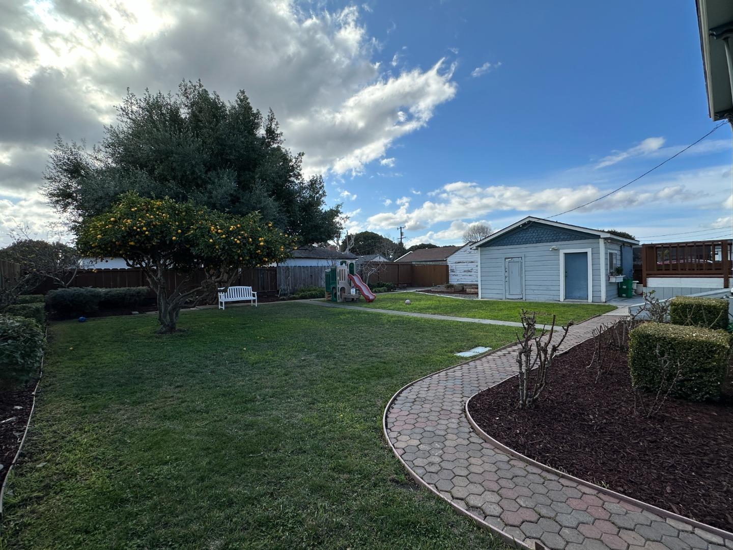 Property photo 28