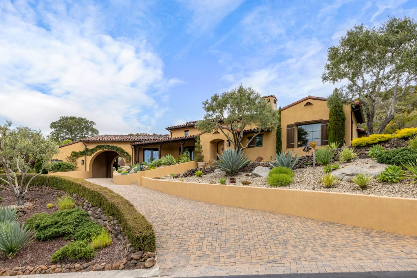 312 Pasadera Ct
