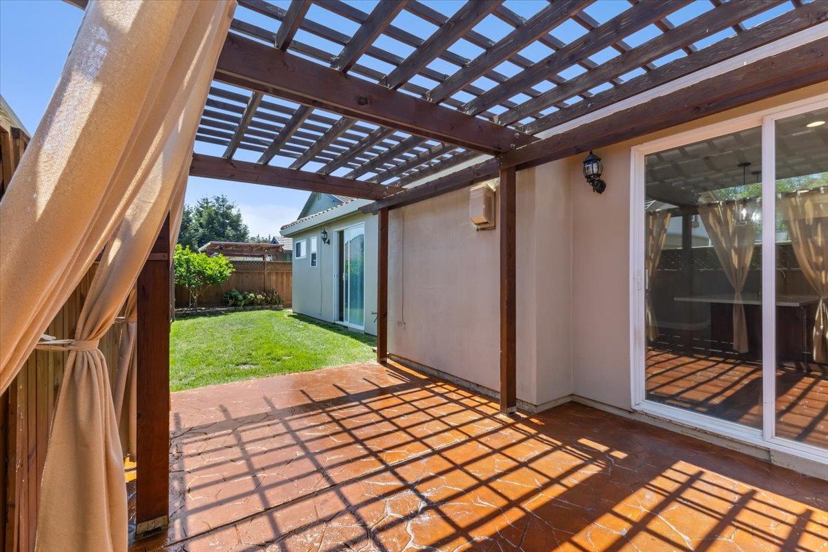 Property photo 44