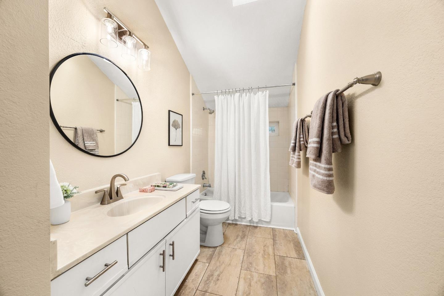 Property photo 46