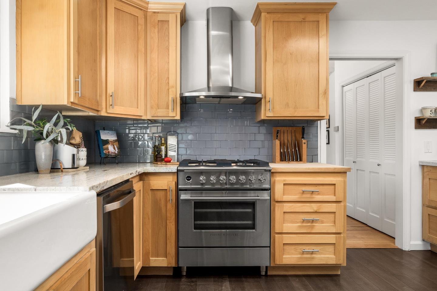 Property photo 35