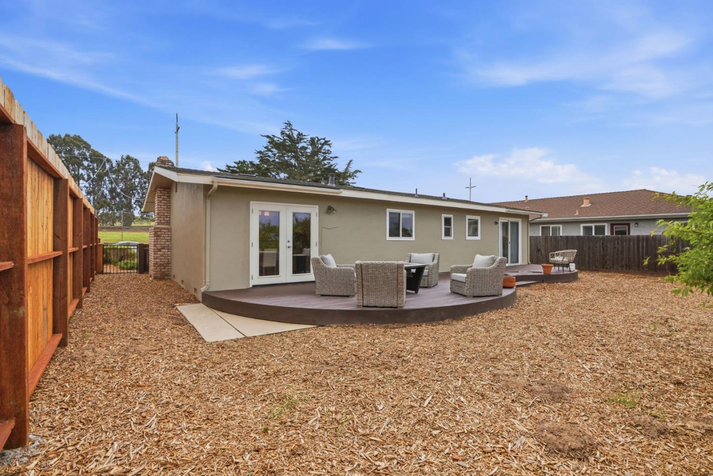 Property photo 32