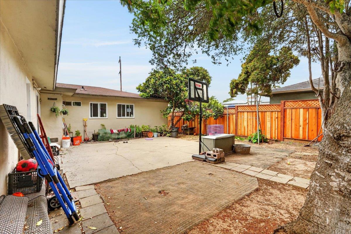 Property photo 33