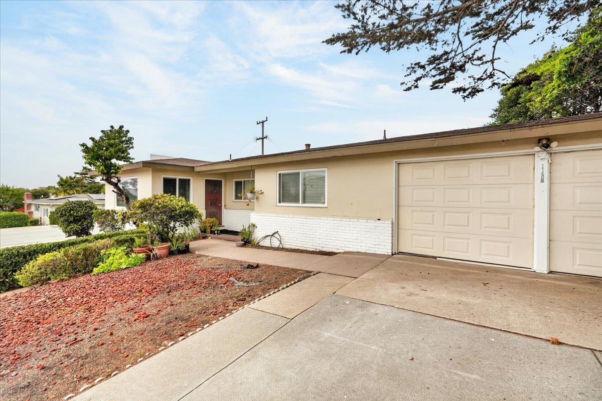 1148 Modoc St