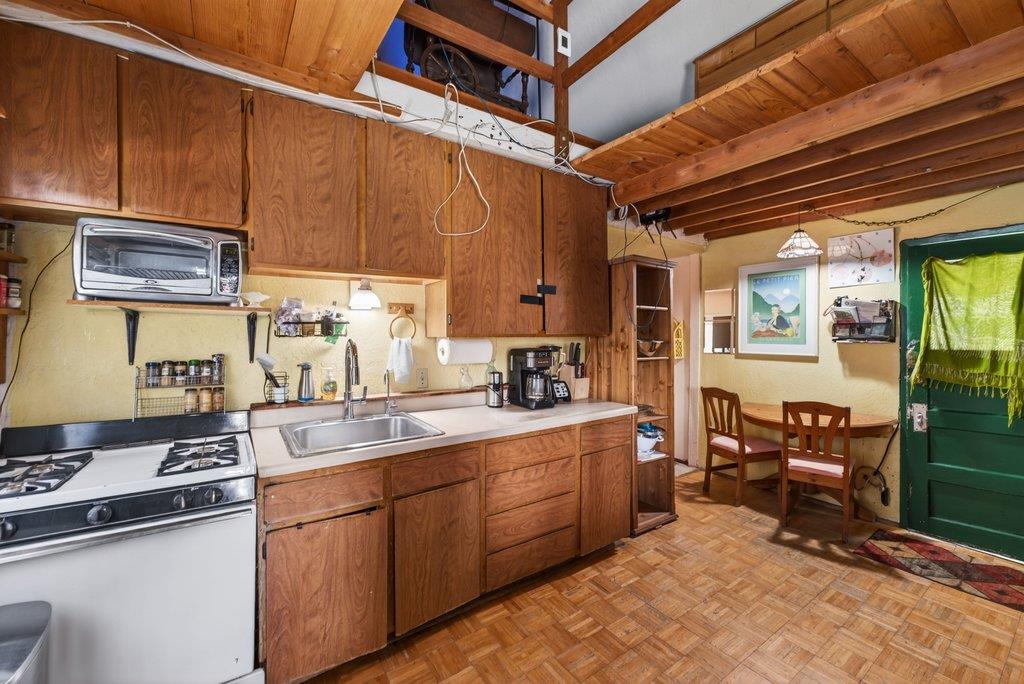 Property photo 40