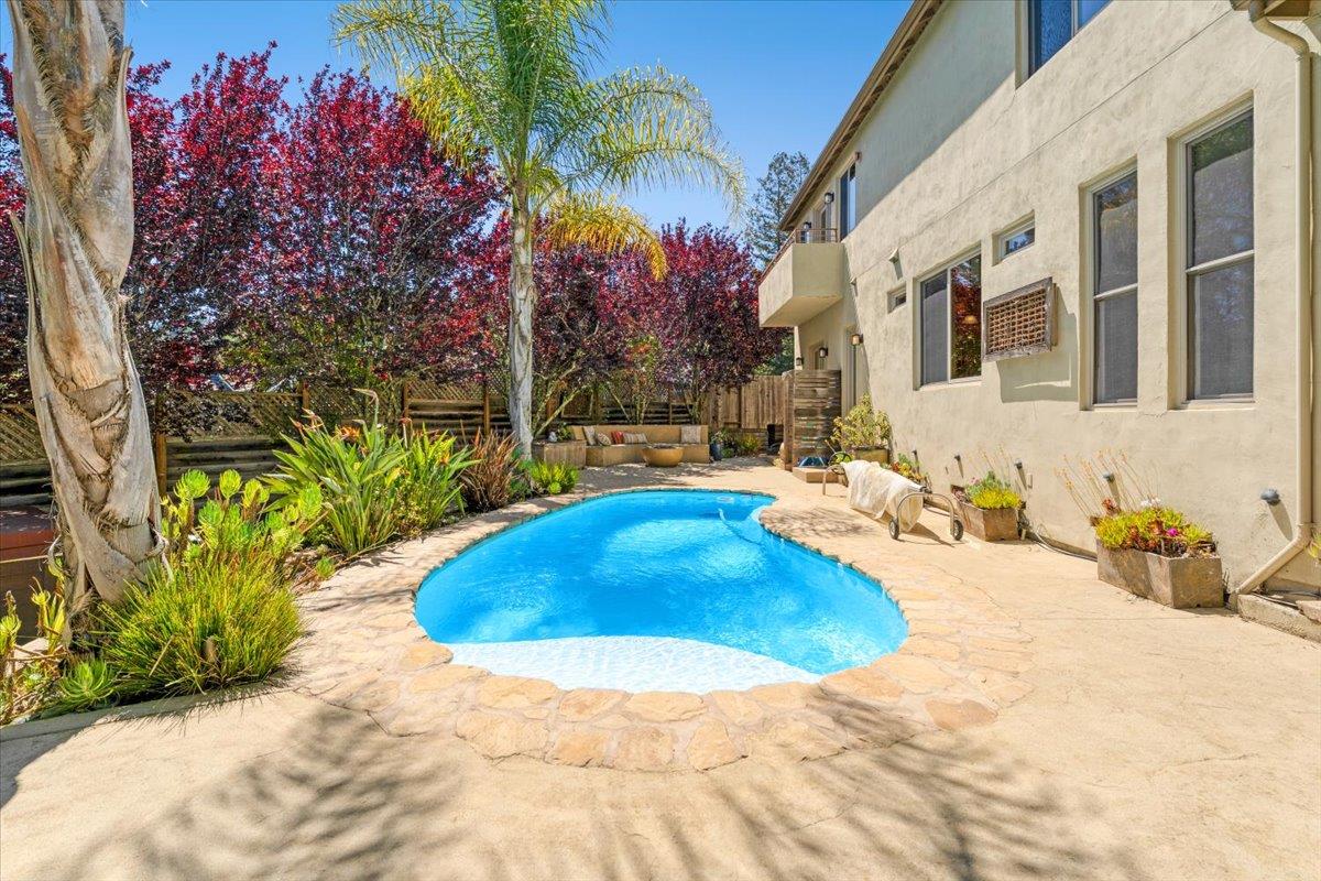 Property photo 46