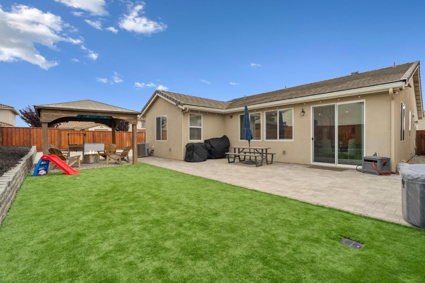 Property photo 33