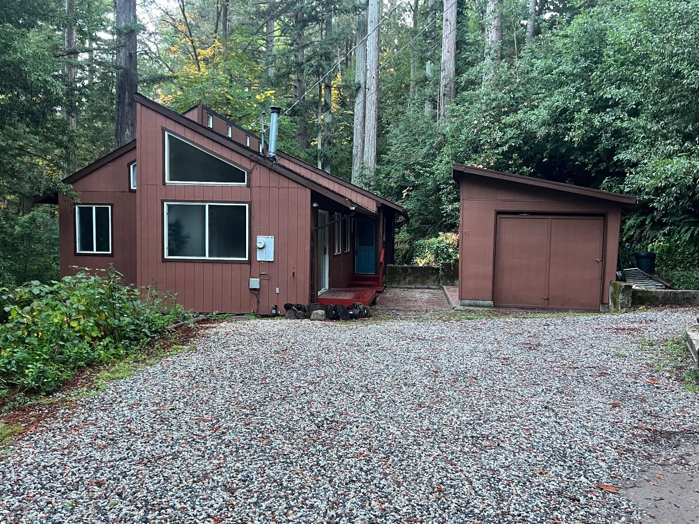 141 Chanterelle Ln