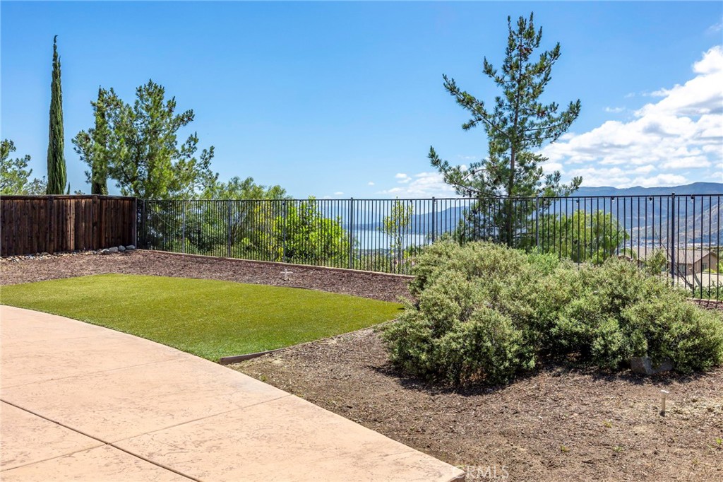 Property photo 40