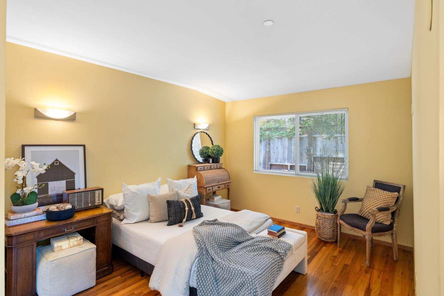 Property photo 35
