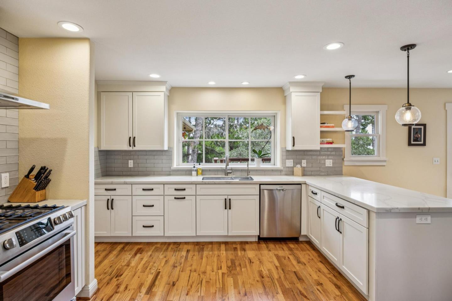 Property photo 38