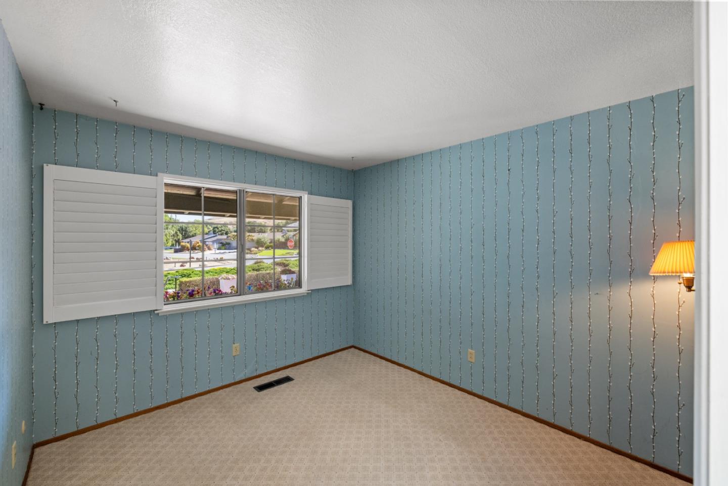 Property photo 44