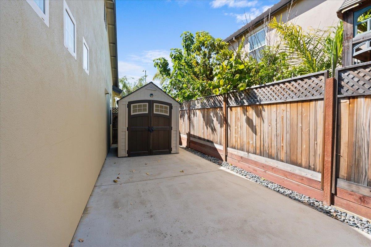 Property photo 37