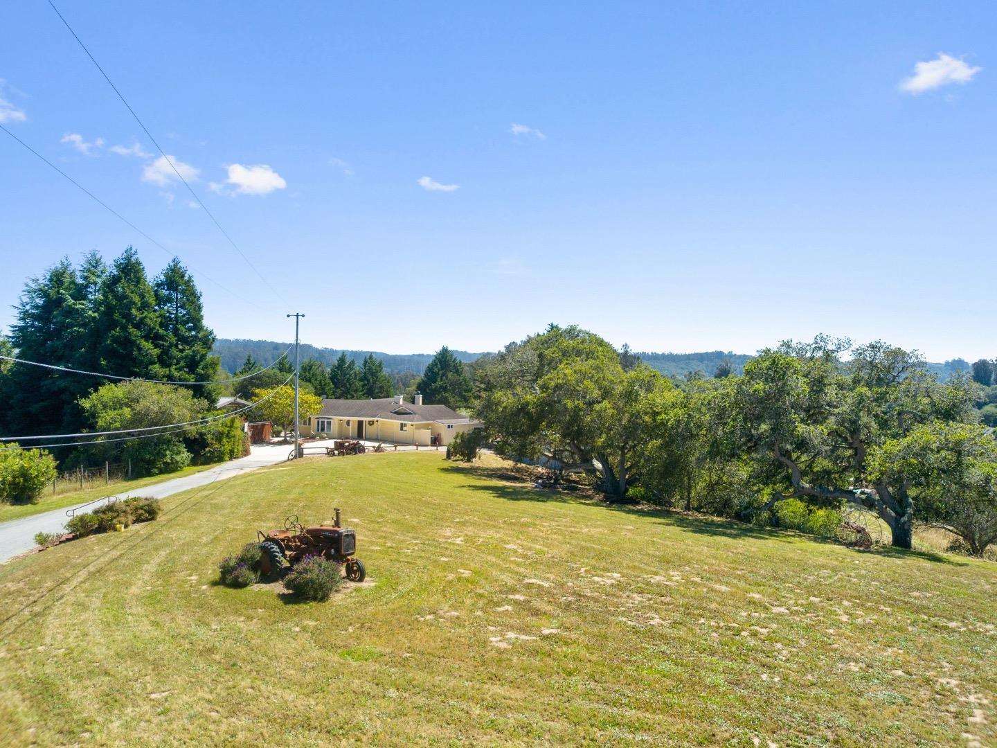 3230 Hillman Ln