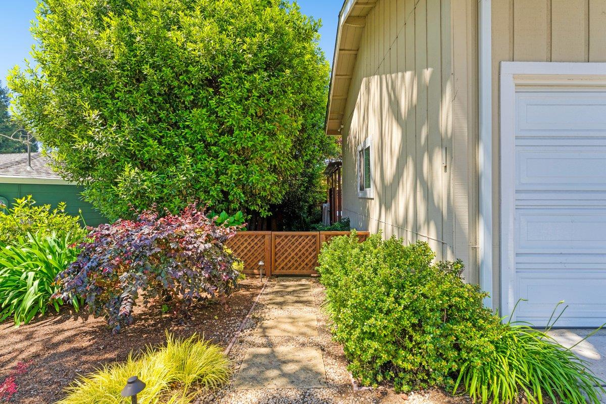 Property photo 44