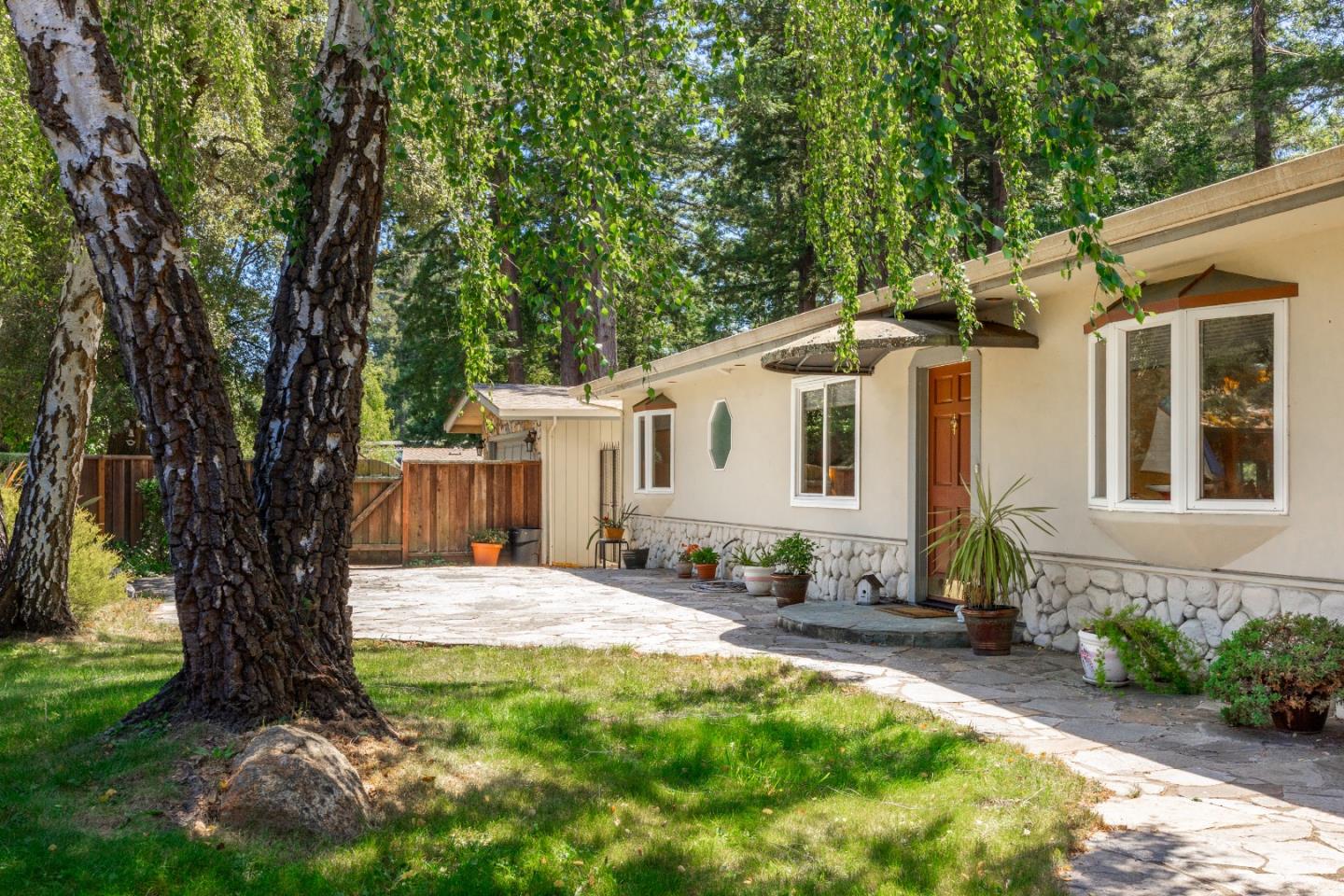 2000 Glen Canyon Rd