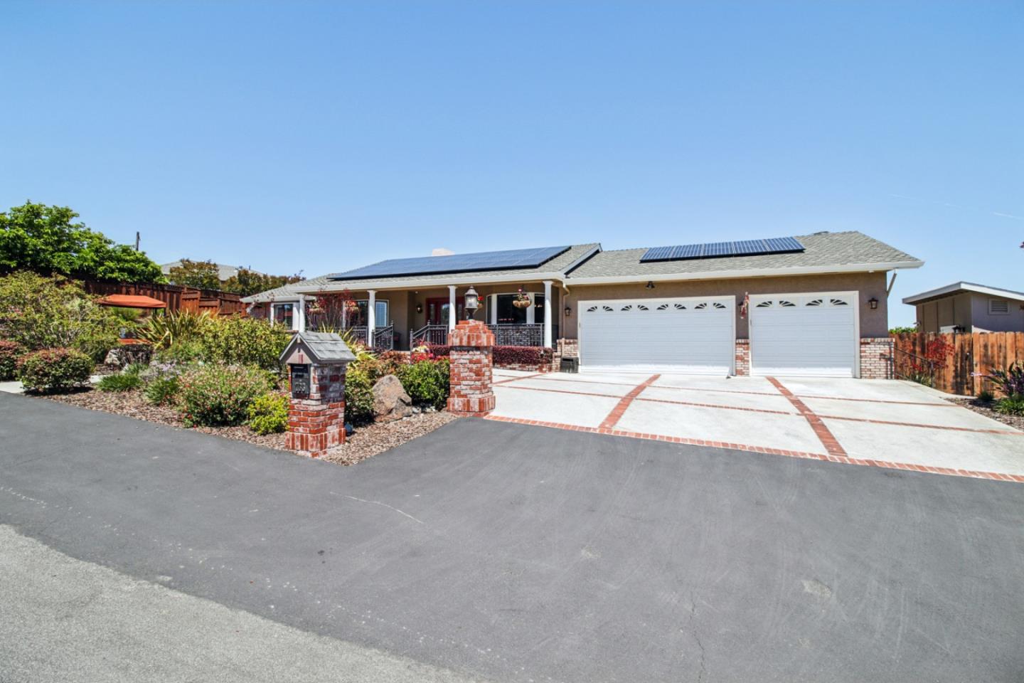 733 Temescal Way