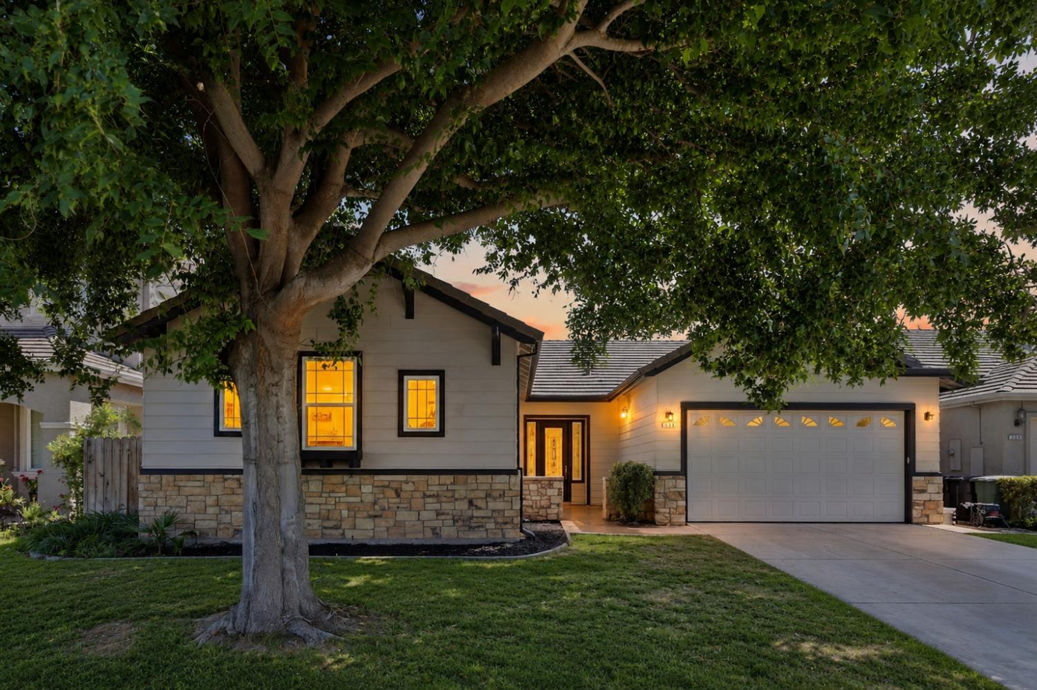 530 Seaport Village Dr