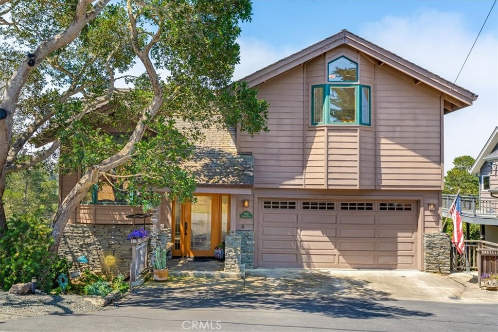 1919 Richard Ave