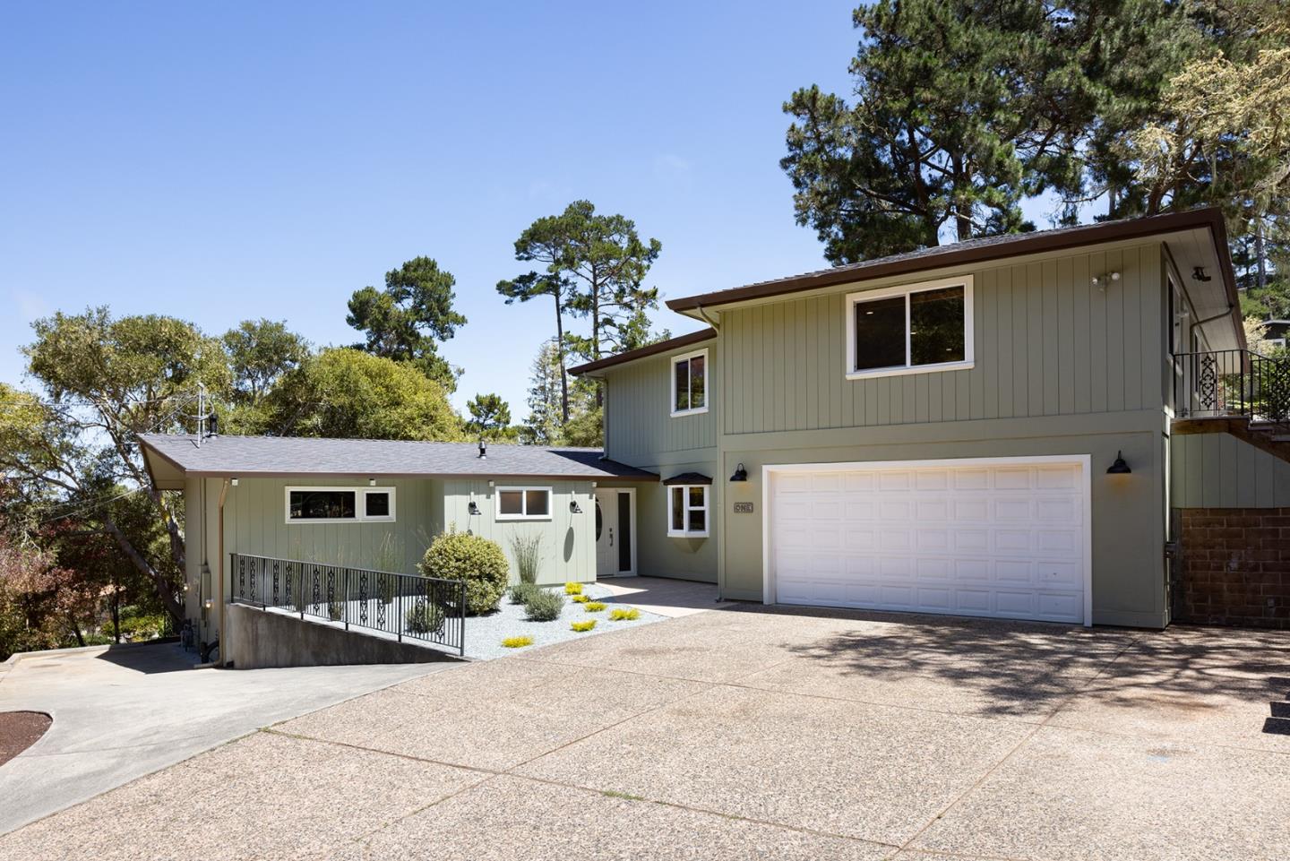 1 Crescent Cir