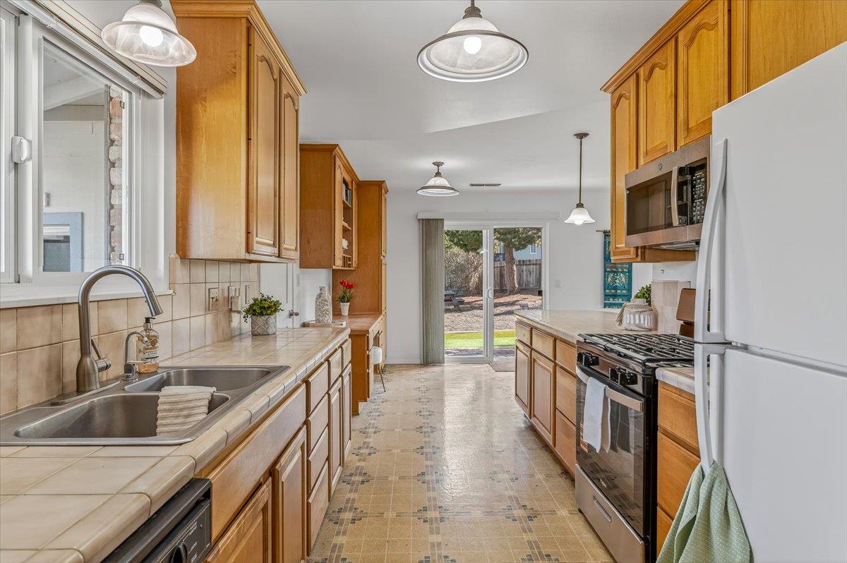 Property photo 32