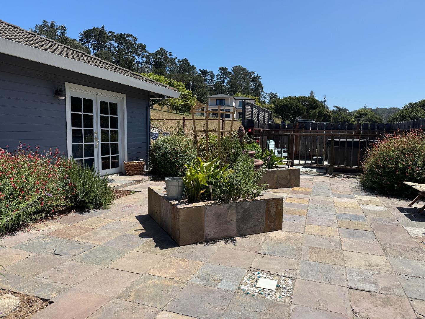 Property photo 36