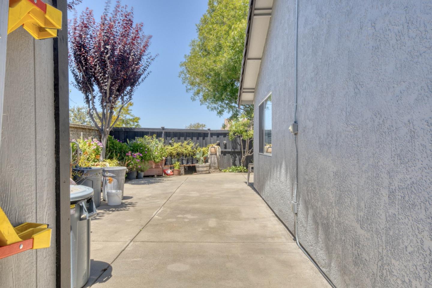 Property photo 35