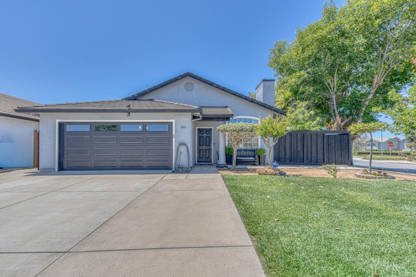 1066 Eagle Dr