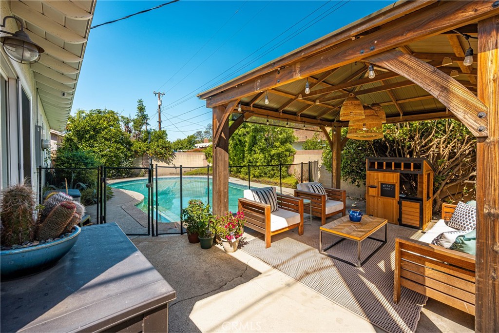Property photo 28