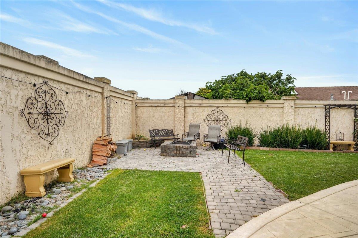 Property photo 50