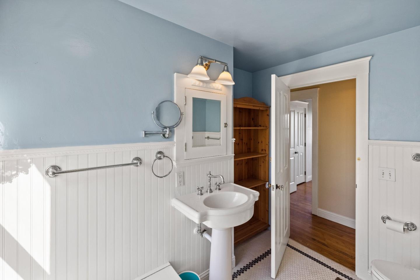 Property photo 25