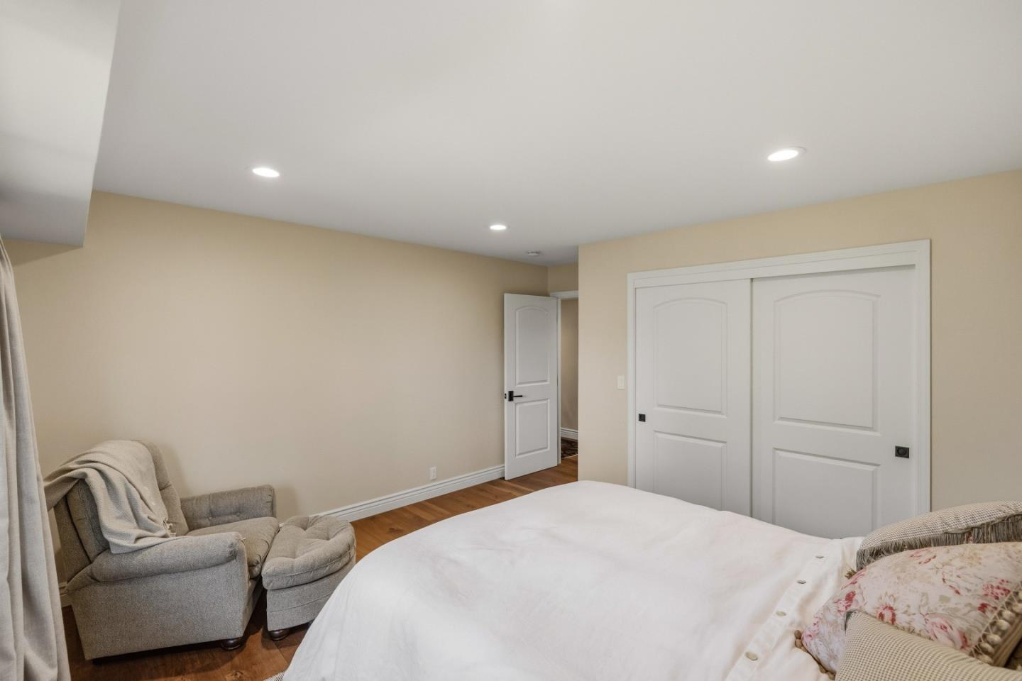 Property photo 50