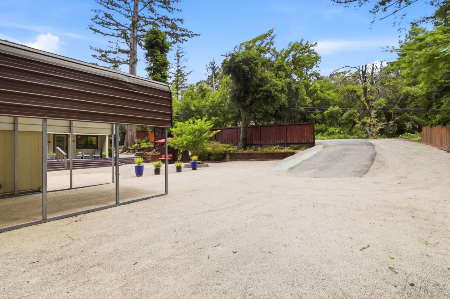 Property photo 44