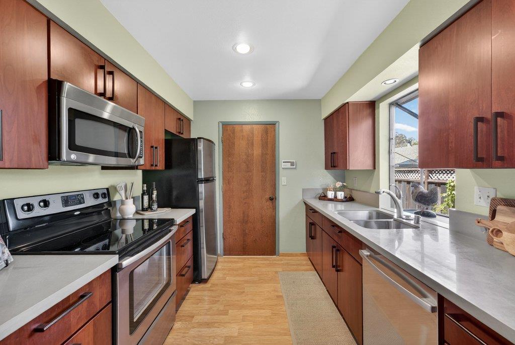 Property photo 28