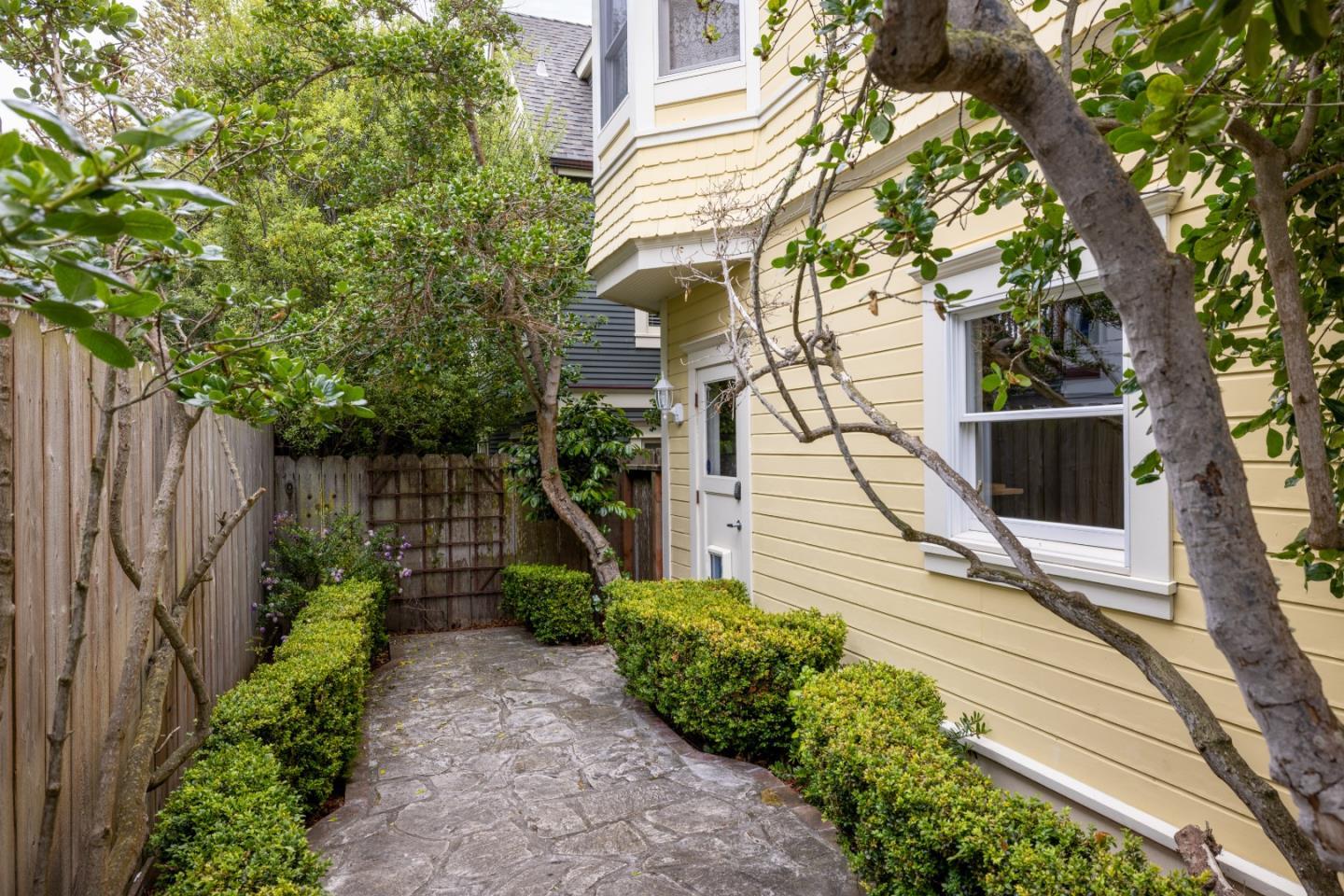 Property photo 35