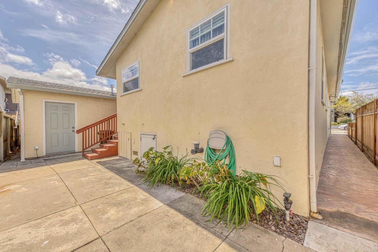 Property photo 37