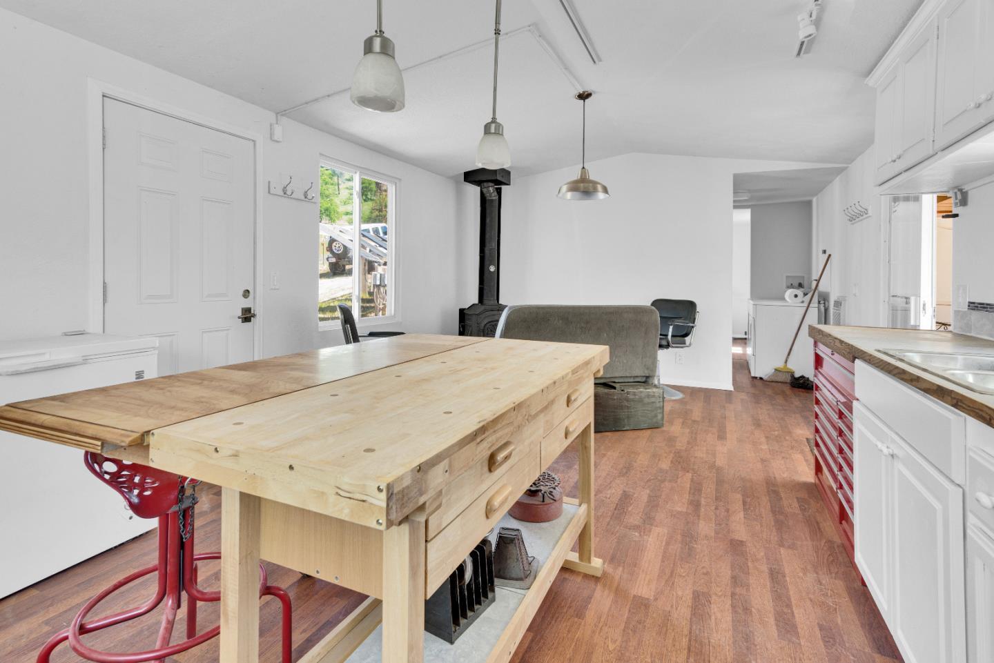 Property photo 44