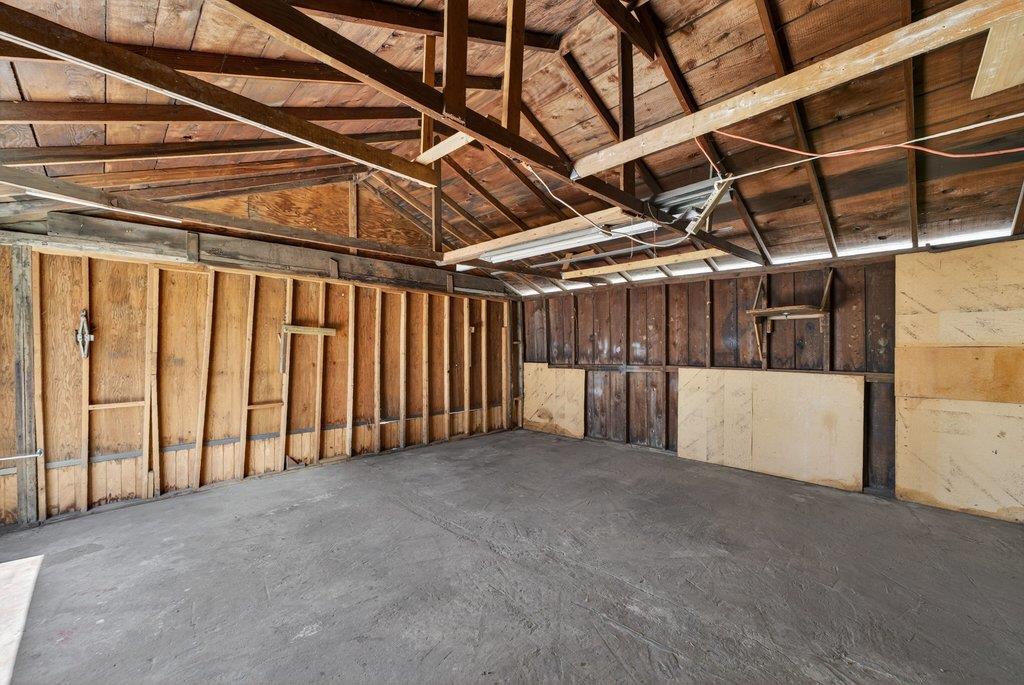 Property photo 43