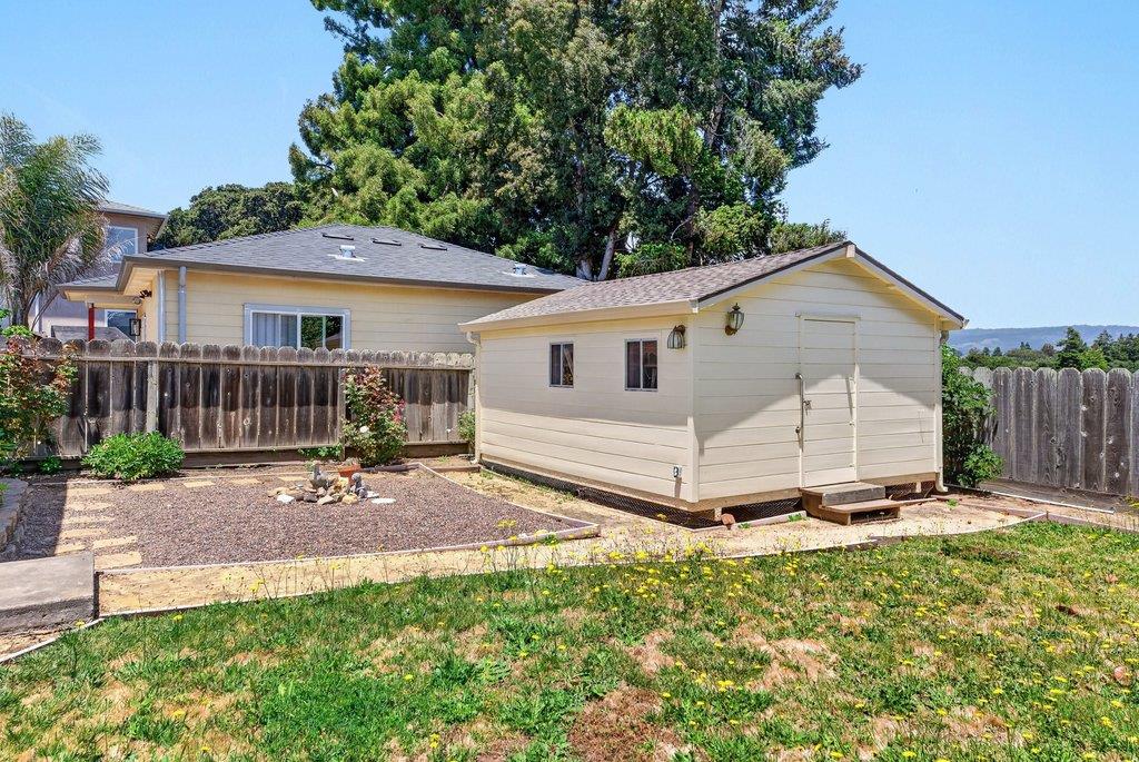 Property photo 25