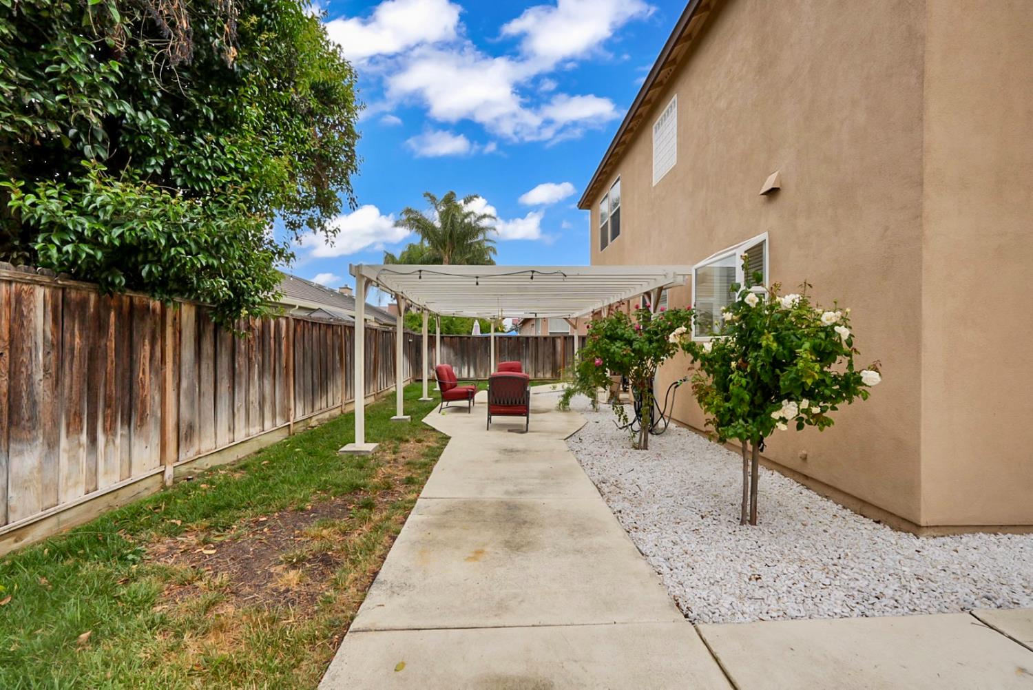 Property photo 37