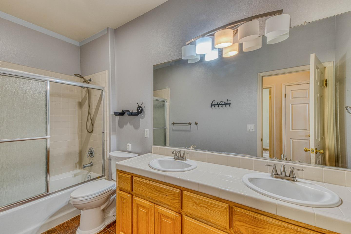 Property photo 44