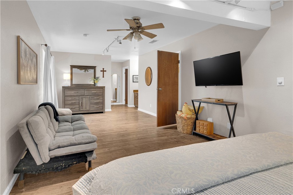 Property photo 36