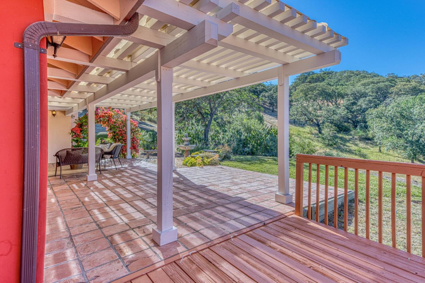 Property photo 32