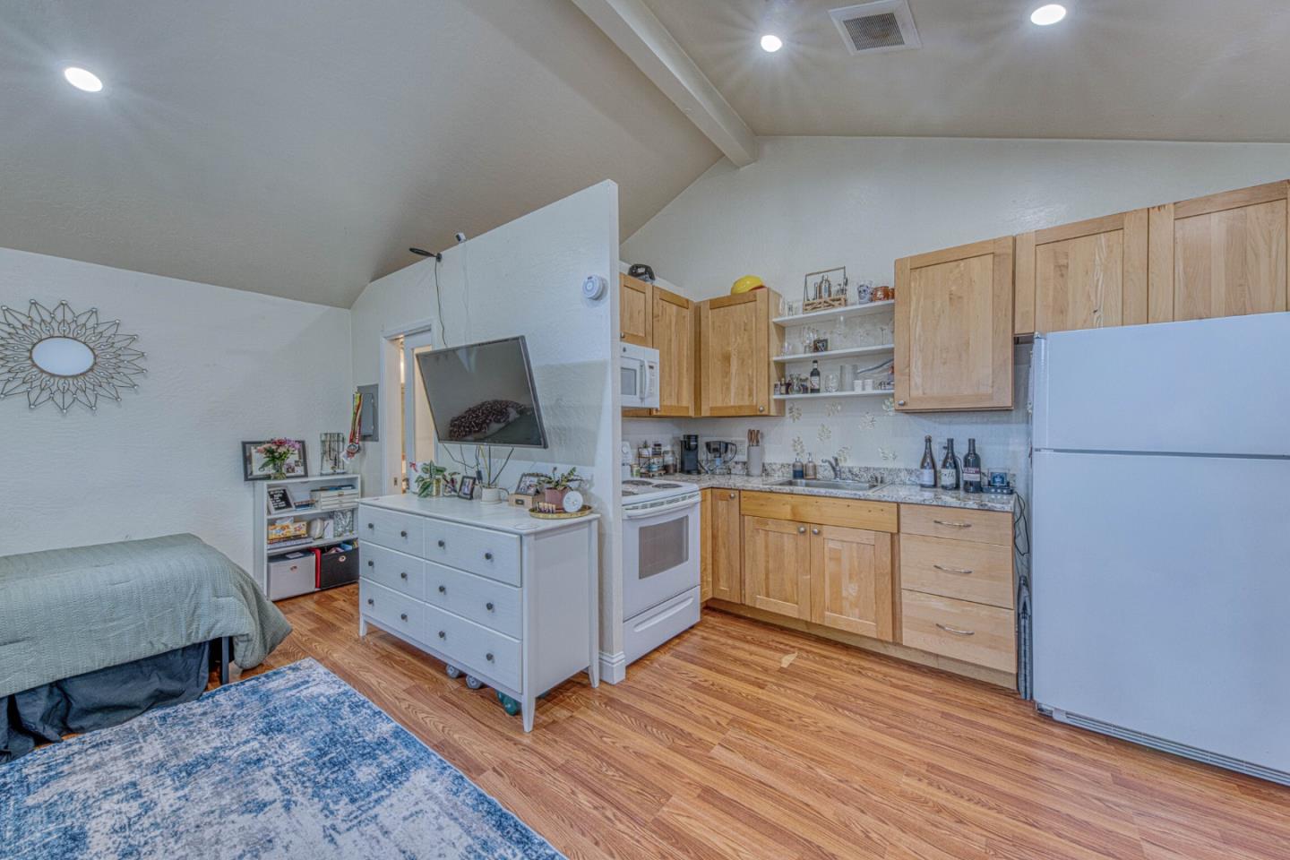 Property photo 37