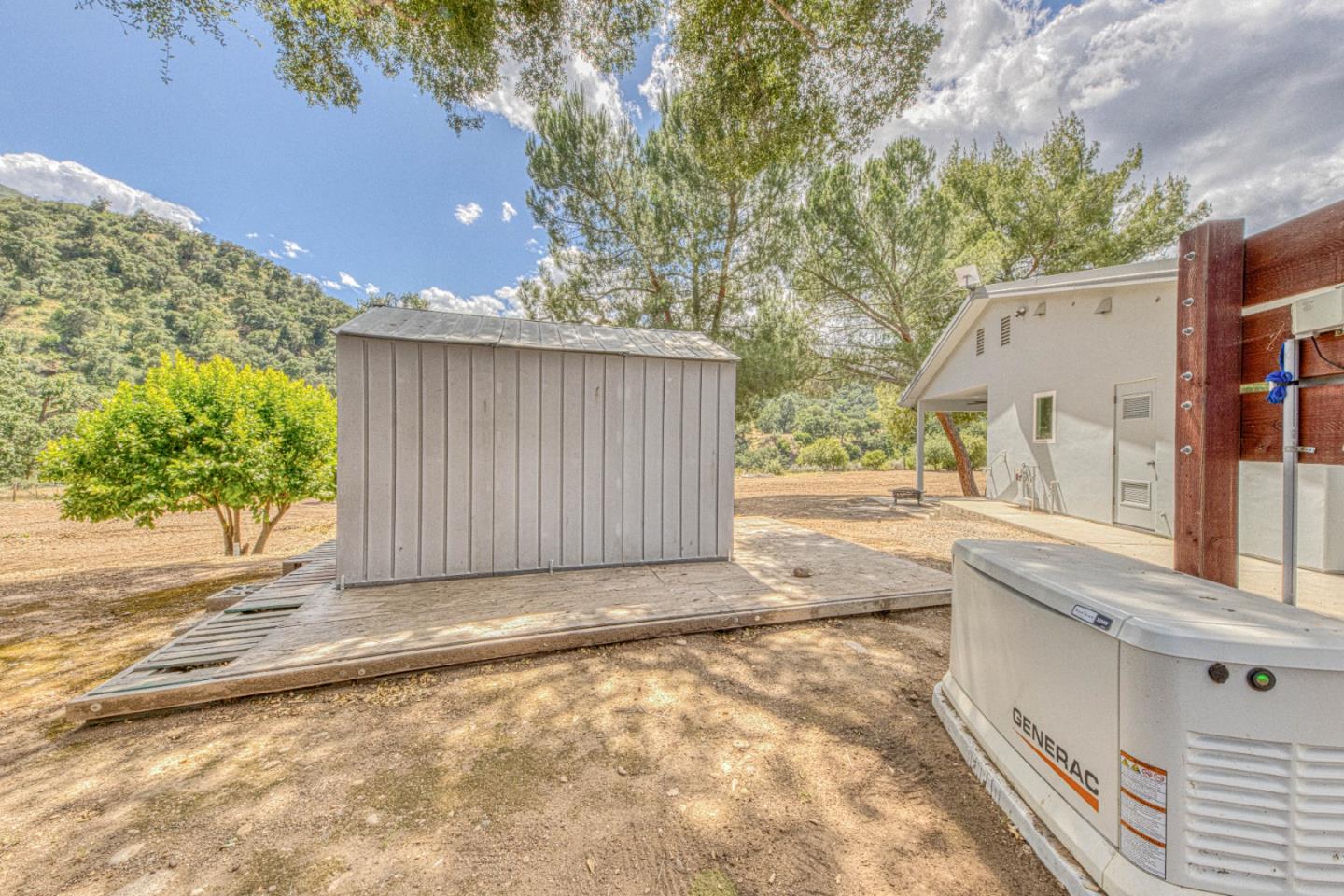 Property photo 38