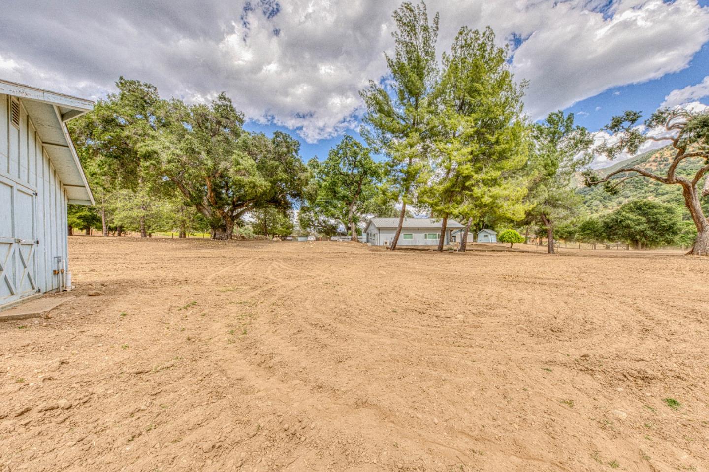 Property photo 40