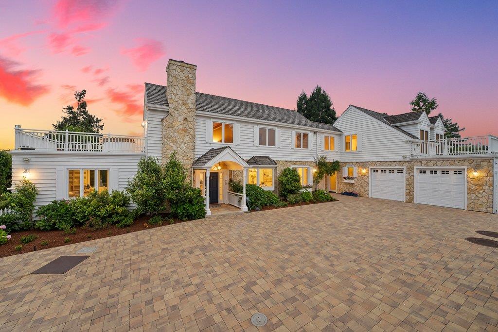22 Hollins Dr