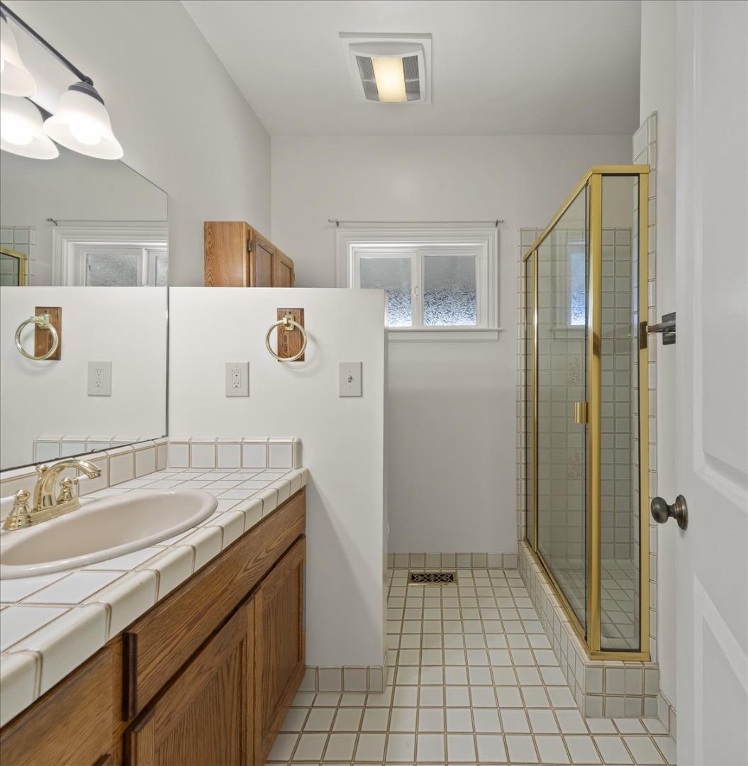 Property photo 50