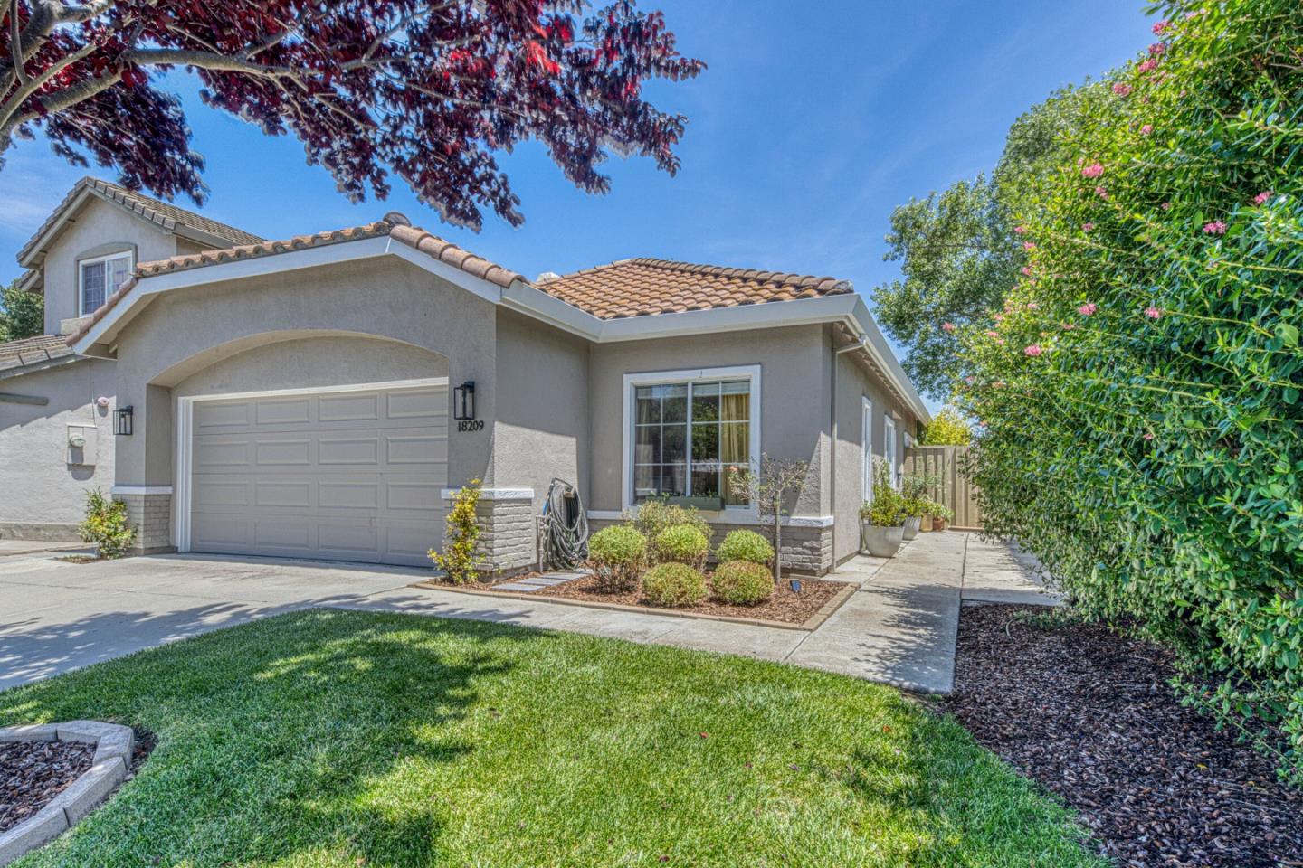 18209 Stonegate Ct